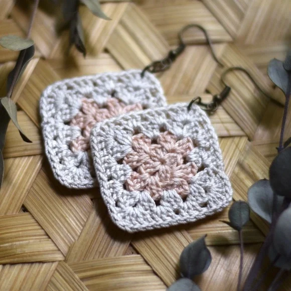 NEW-Boho Earrings - Picture 2 of 4